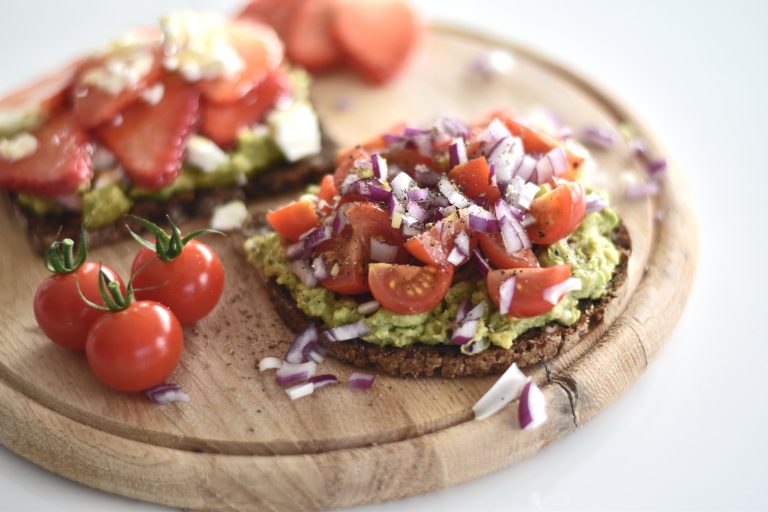 Vier Avocado Toast Rezepte – süße und salzige Ideen