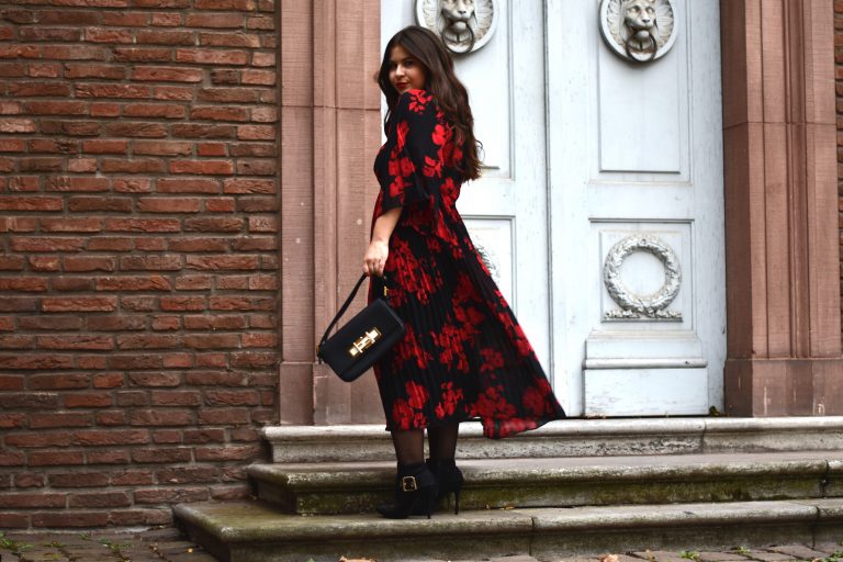 Outfit: Über mein Midi Dress, die Farbe Rot und das “C’est la vie”