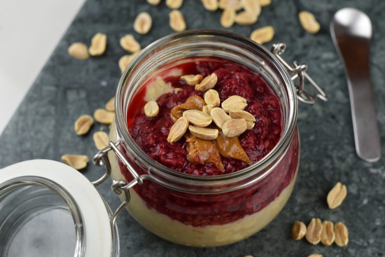 Peanut Butter and Jelly Bowl – von Pamela Reif inspiriert